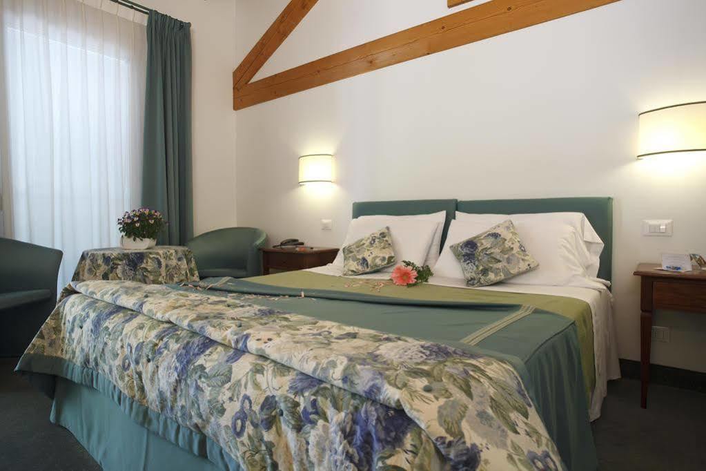 Albergo Al Moretto Кастелфранко Венето Екстериор снимка