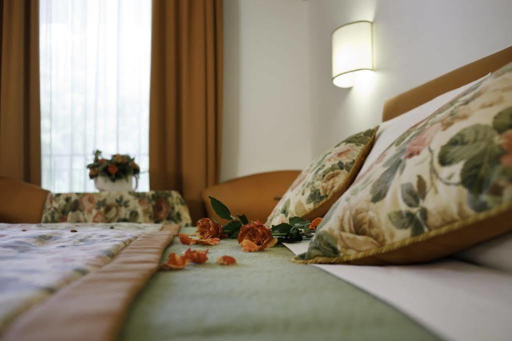 Albergo Al Moretto Кастелфранко Венето Екстериор снимка